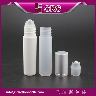 Nhà sản xuất 10ml cuộn trống trên chai nước hoa với quả bóng thép